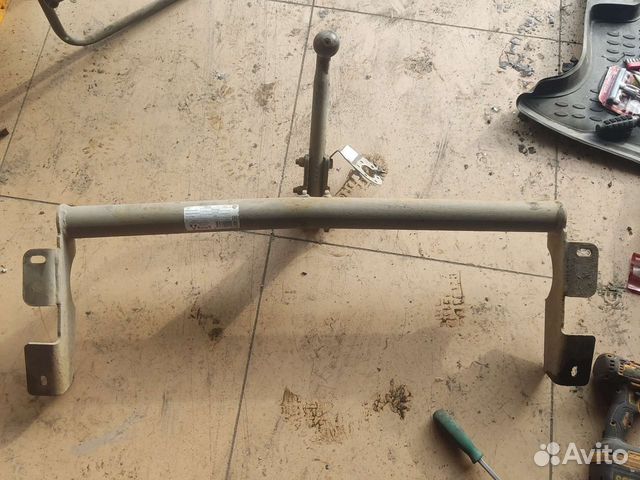 Фаркоп Renault duster