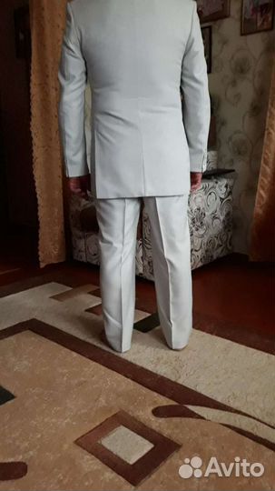 Мужской костюм