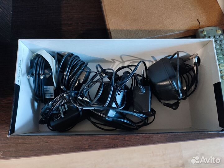 Адаптеры питания разные