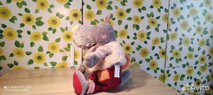 Мягкая игрушка lilliputiens. Волчонок в желетке