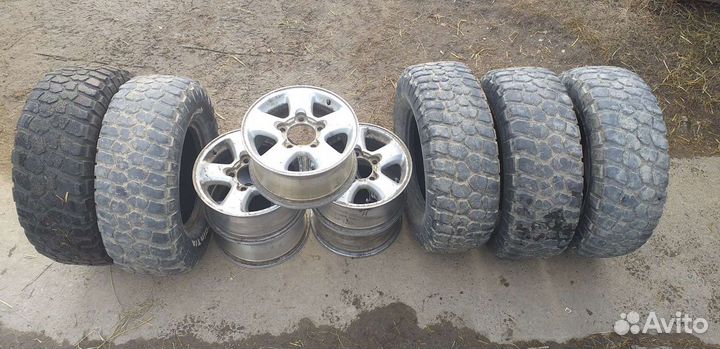 Bfgoodrich Mud-Terrain T/A 285/75 R16