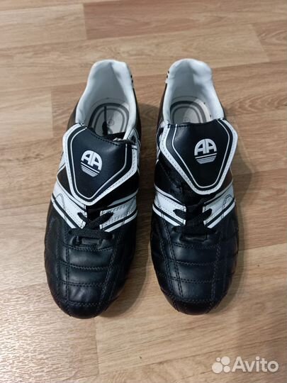 Футбольные бутсы Alonsa