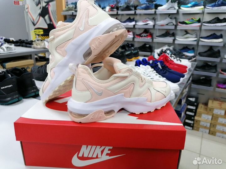 Кроссовки женские Nike Air Max Graviton