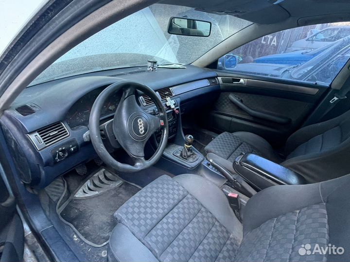Audi A6 2.5 МТ, 1999, битый, 11 111 км