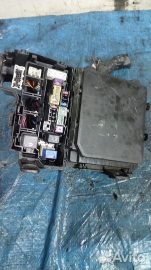 Блок предохранителей Nissan X-Trail MR18DE, MR20DE