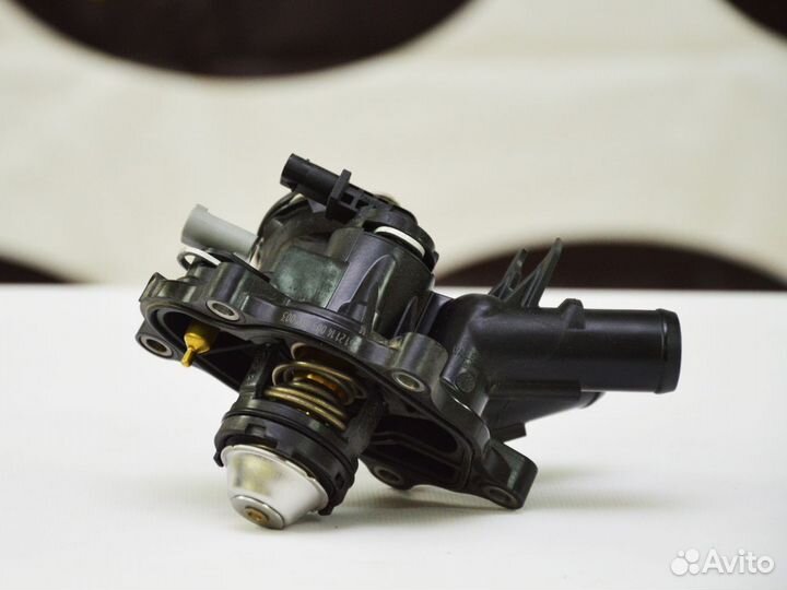 Термостат Mercedes-Benz а2712000315 в наличии