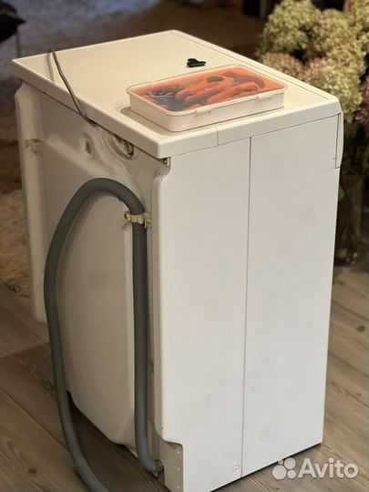 Стиральная машина на запчасти Zanussi