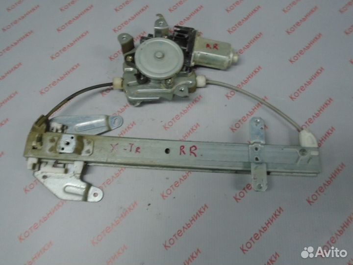 Nissan 82720-8H300 Стеклоподъемник зад правый