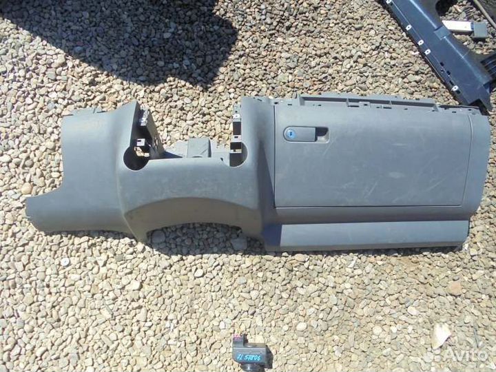 Бардачок Volkswagen Touareg 7L6 BHK 2006/7