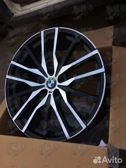 Новые литые диски на BMW X5 R21
