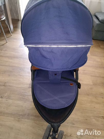 Прогулочная коляска MmcCan