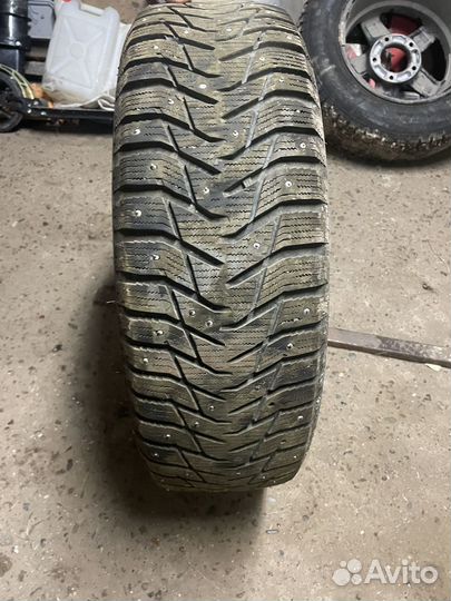 Колеса 215/65/16 зимние шипованные
