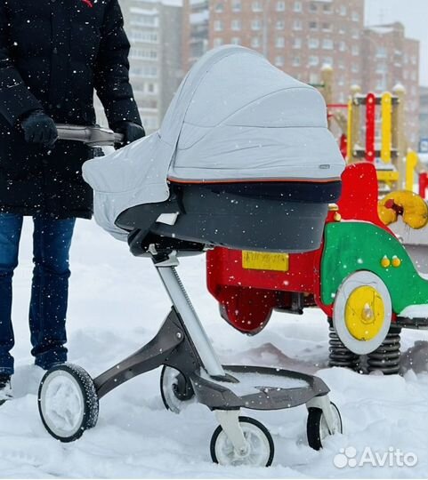 Коляска stokke