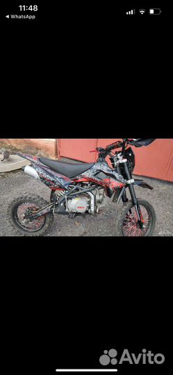 Мотоцикл кросс и эндуро питбайк