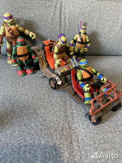 Продам игрушки черепашки ниндзя