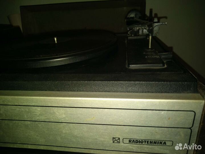 Проигрыватель винила мелодия 103 в
