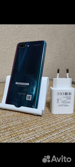 HONOR 10, 4/64 ГБ