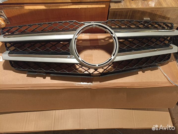 Решетка радиатора mersedes glk
