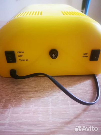 Лампа для ногтей