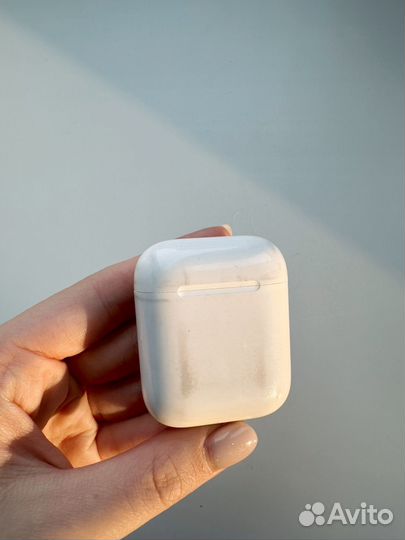 Беспроводные наушники apple airpods