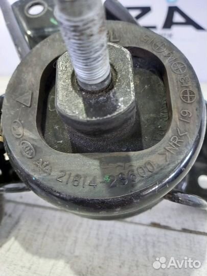 Опора двигателя правая Hyundai ix35