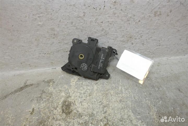 Моторчик привода заслонок отопителя Cadillac CTS