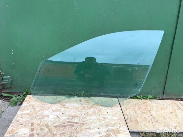 Стекло двери переднее левое Bmw 5 F10