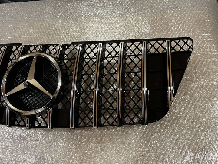 Решетка радиатора Mercedes GL X164 GT chrome новая