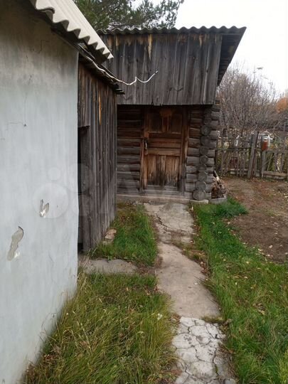 Дом 15 м² на участке 6 сот.