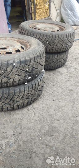 Nitto Therma Spike 185/70 R14 88