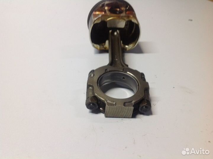 Поршень с шатуном Nissan Teana 2 (J32) 2008-2013