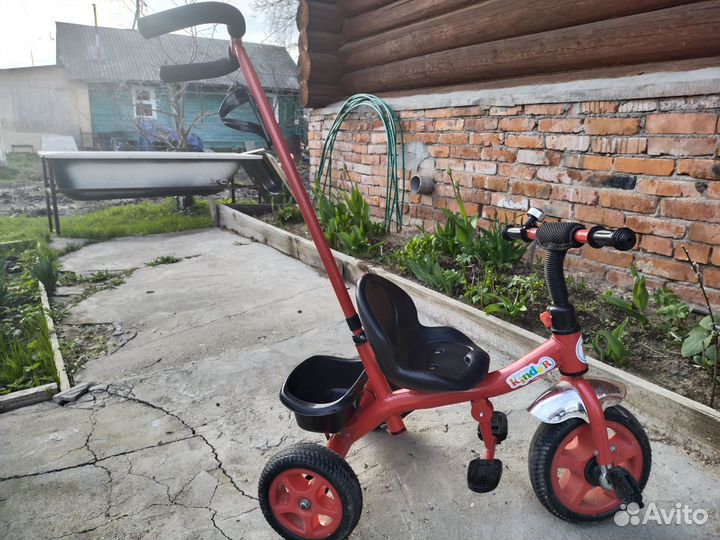 Детский велосипед с родительской ручкой