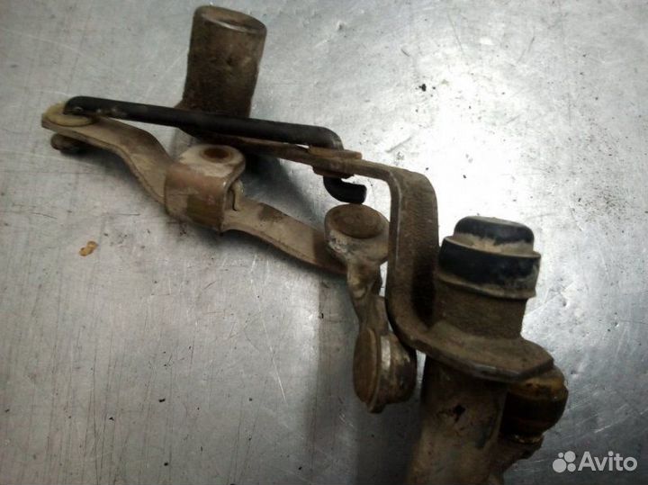 Механизм выбора передач Skoda Octavia A4 1U