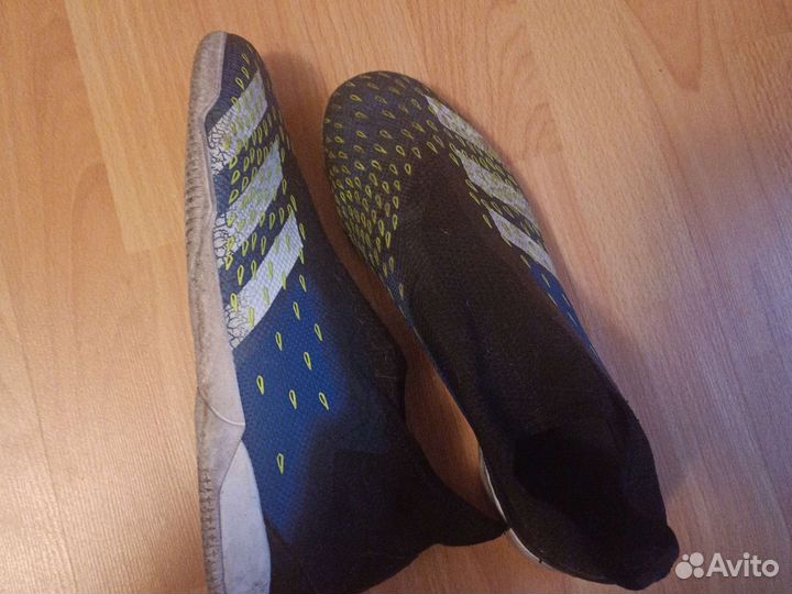 Футзалки adidas predator