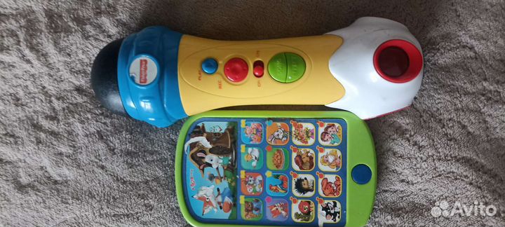 Музыкальный микрафон Fisher-Price и телефон