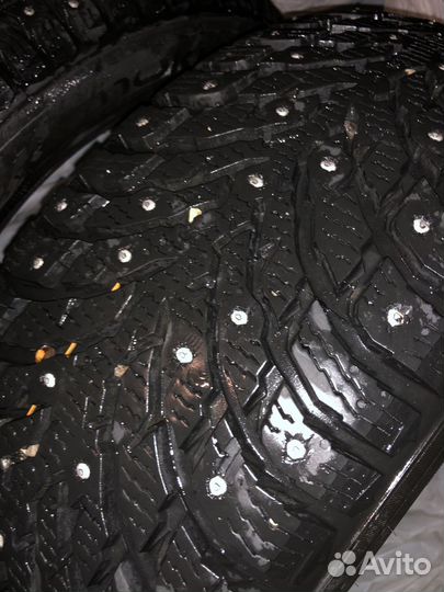 Nokian Tyres Hakkapeliitta 9 215/55 R17