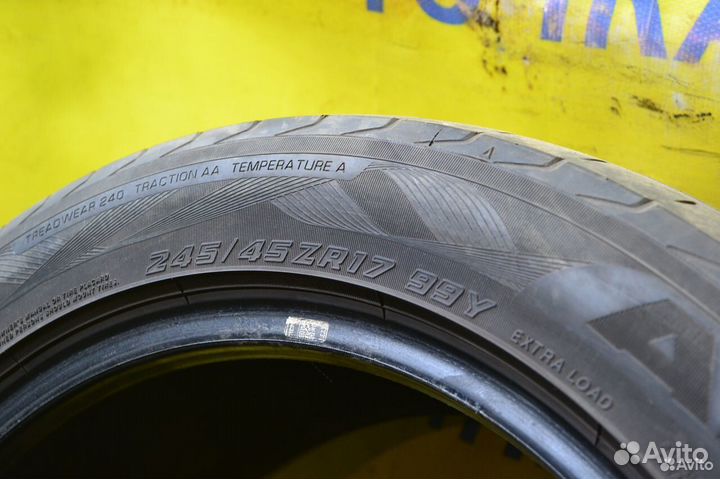 Yokohama Advan Sport V105 245/45 R17