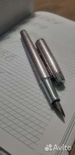 Перьевая ручка parker