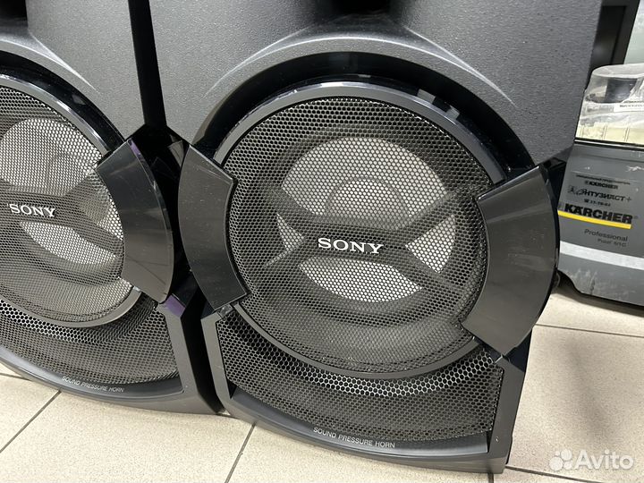 Музыкальный центр Sony shake-X30D