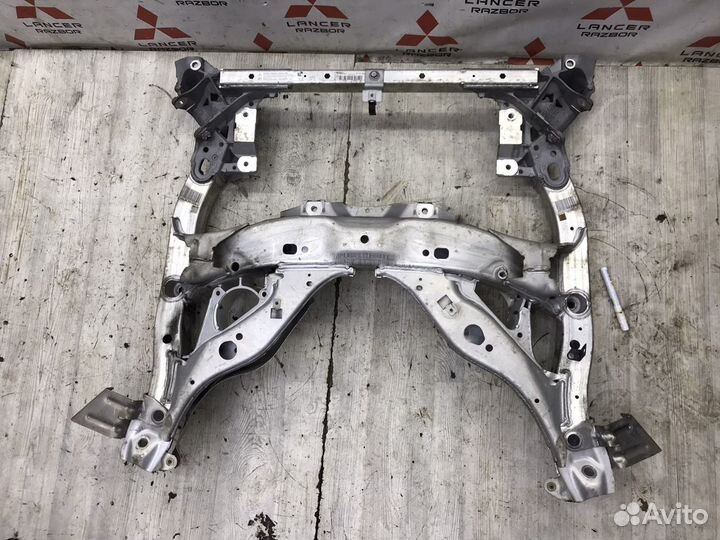 Подрамник передний bmw 5 f10 n20b20 ф10