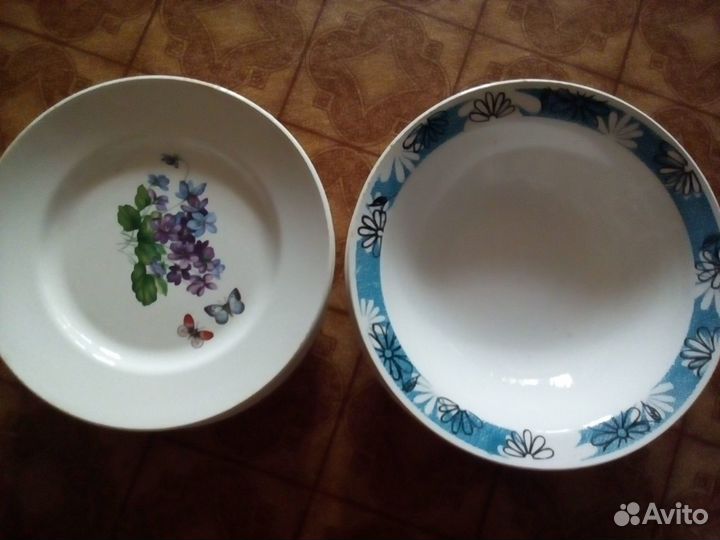 Тарелки и селедочница