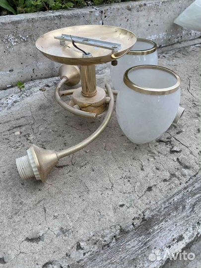 Люстры 3 штуки
