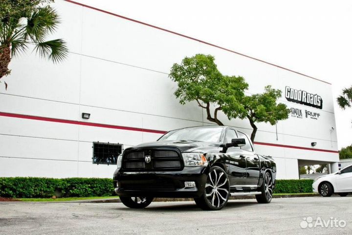 Диски Lexani R22 6x135 Ford F-150