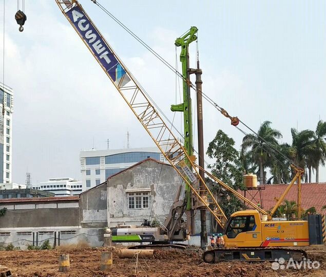 Гусеничный кран XCMG XGC55, 2023