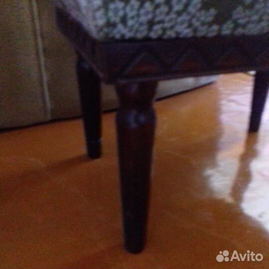 Банкетка антикварная