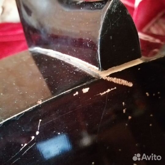 Акустическая Гитара Julia 6-ти струн. Нужен ремонт