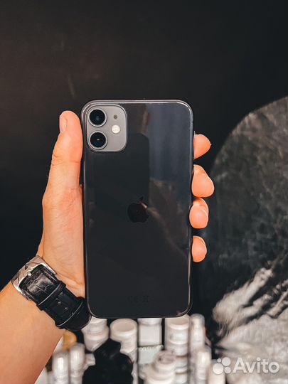 iPhone 11, 64 ГБ
