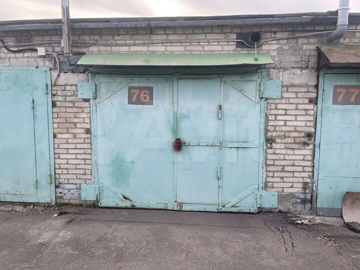 Гараж, > 30 м²