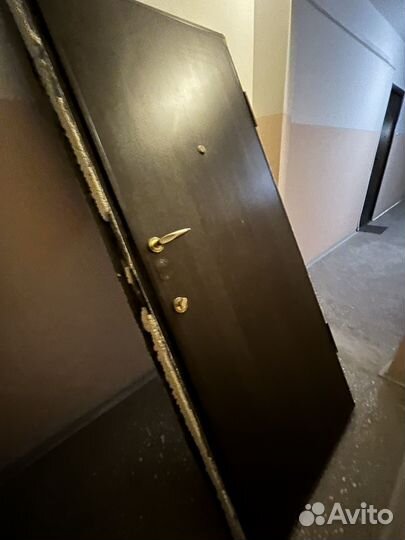 Металлическая дверь бу
