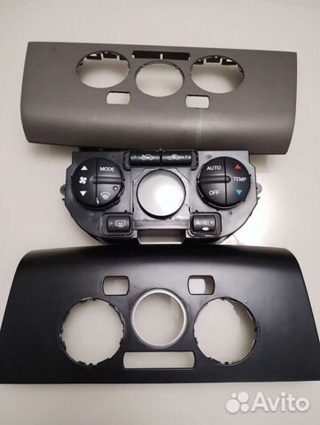 Панель климат контроль Nissan Tiida